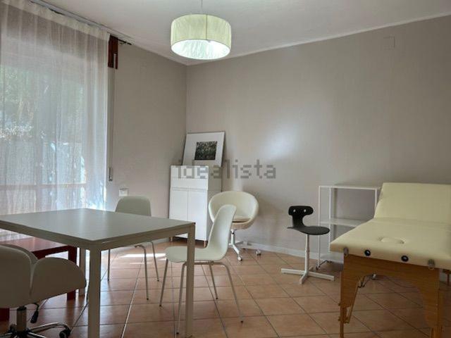 Ufficio in affitto di 97 m² in Strada Provinciale per Pescara San Silvestro, 204