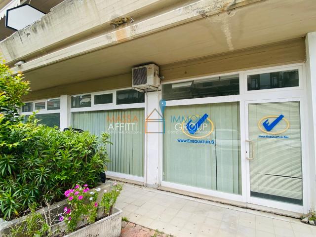 Ufficio in affitto in via dante marchetti 12, Massa