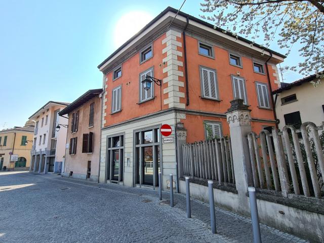 UFFICIO in VENDITA a TREVIGLIO
