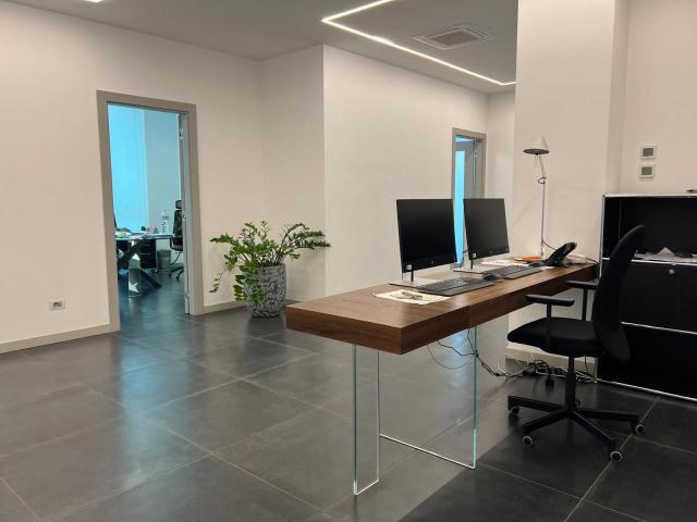 Ufficio in vendita a Verona
