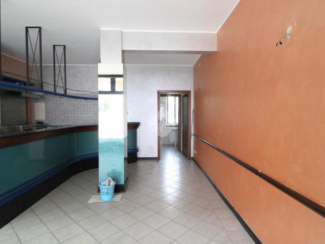 Ufficio in vendita a Villa D'Alme'