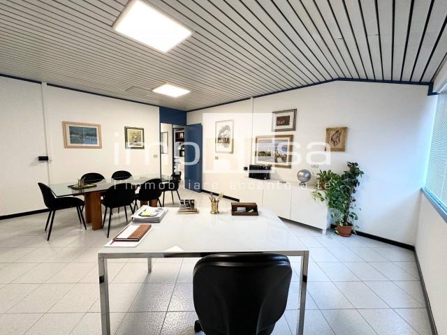 Ufficio in vendita a Villorba, Chiesa Vecchia