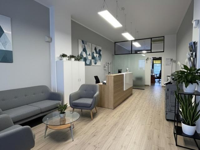 Ufficio in Vendita a Abano Terme