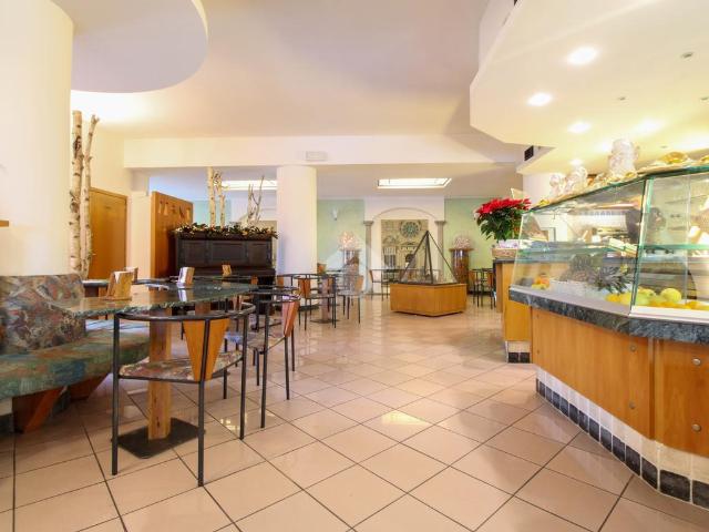 Ufficio in vendita a Almenno San Salvatore