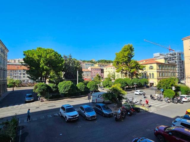 Ufficio in vendita a Ancona