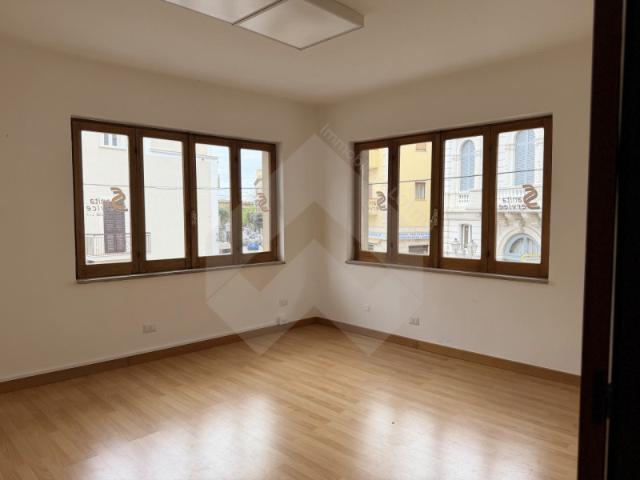 Ufficio in Vendita a Andria