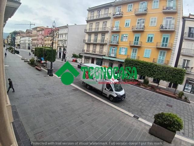 Ufficio in vendita a Avellino