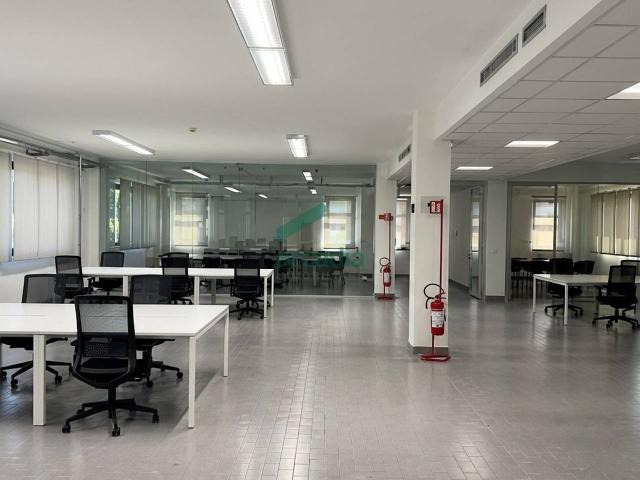 Ufficio in vendita a Bari