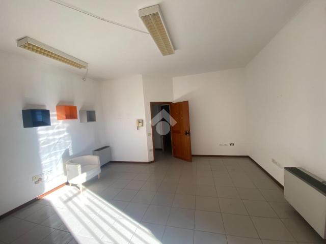 Ufficio in vendita a Bassano Del Grappa