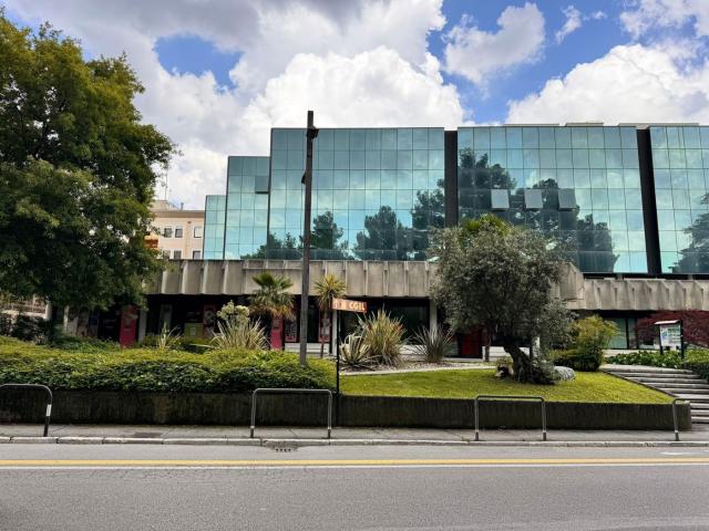 Ufficio in vendita a Bassano del Grappa