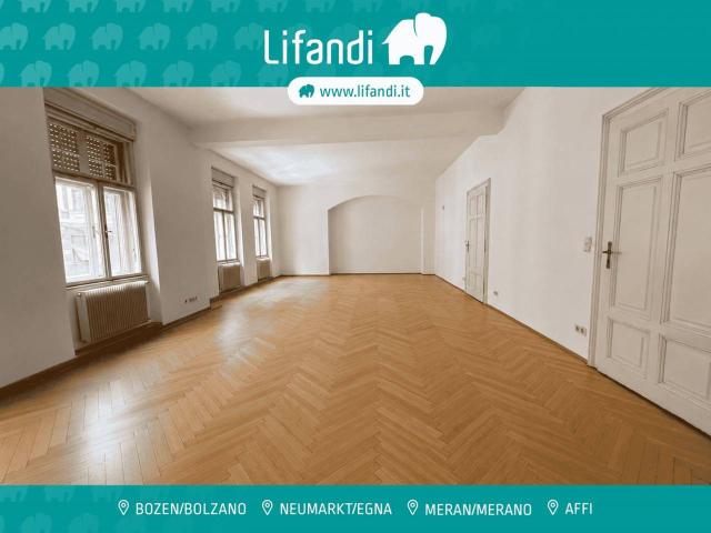 Ufficio in vendita a Bolzano