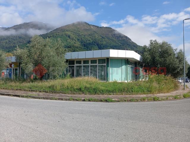 Ufficio in vendita a Borgo a Mozzano