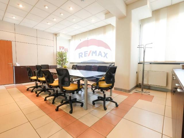 Ufficio in vendita a Brugherio