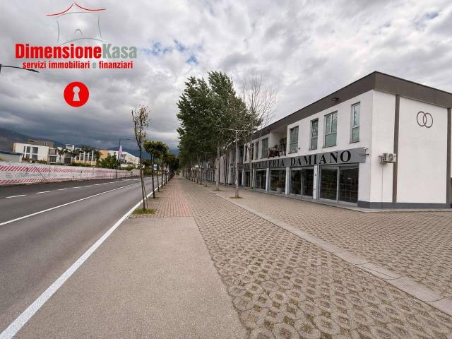 Ufficio in vendita a Camposano