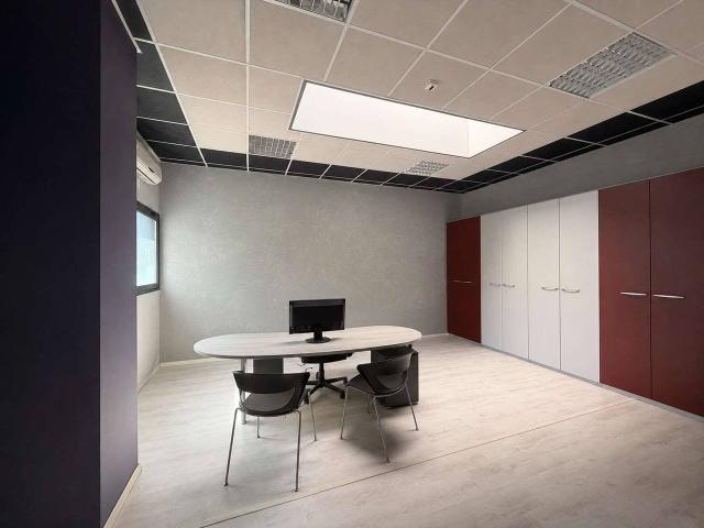 Ufficio in vendita a Canossa