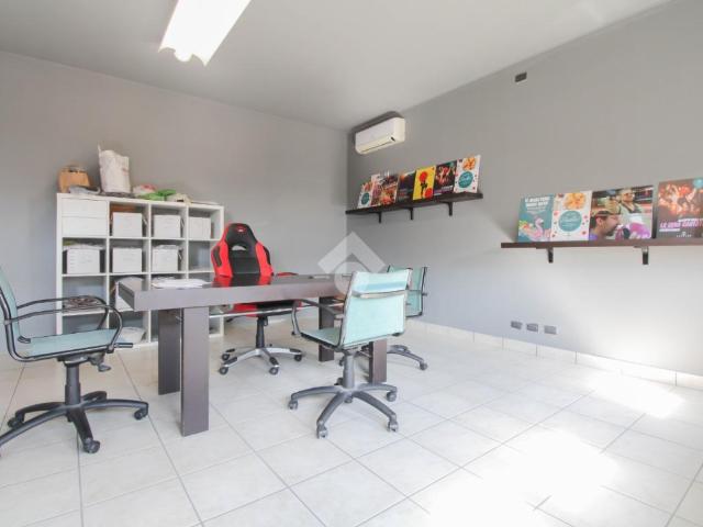 Ufficio in vendita a Calusco D'Adda