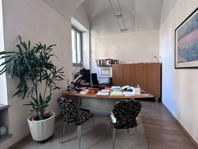 Ufficio in Vendita a Casale Monferrato