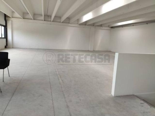 Ufficio in vendita a Casier
