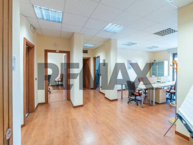 Ufficio in vendita a Catania, Canalicchio
