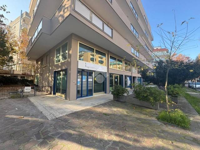 Ufficio in vendita a Cesenatico