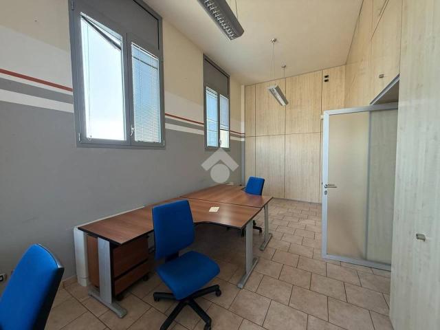 Ufficio in vendita a Cesena