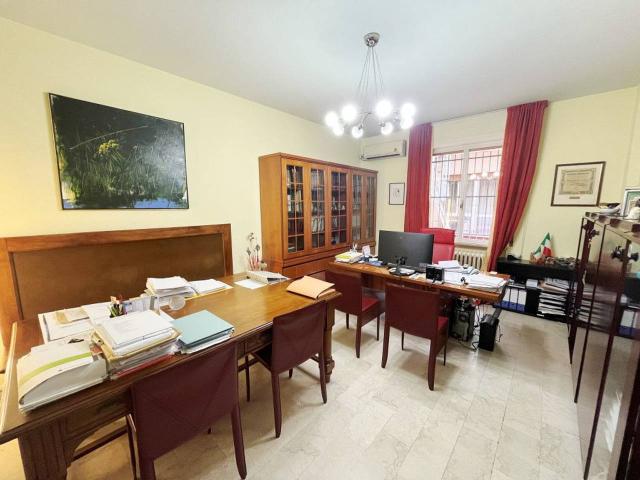 Ufficio in vendita a Forli'