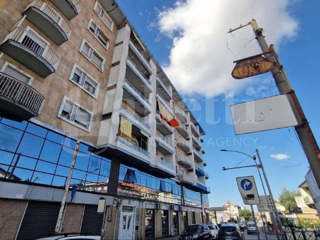 Ufficio in vendita a Giugliano In Campania