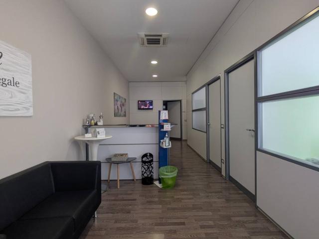 Ufficio in vendita a Giulianova, COLLERANESCO