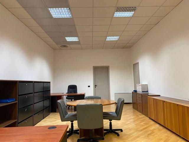 Ufficio in vendita a Grandate