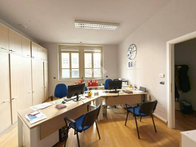 Ufficio in vendita a Ivrea
