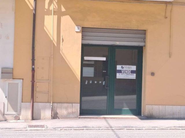 Ufficio in vendita a Jesi