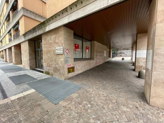 Ufficio in vendita a Lecco