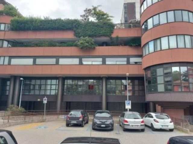Ufficio in vendita a Legnano