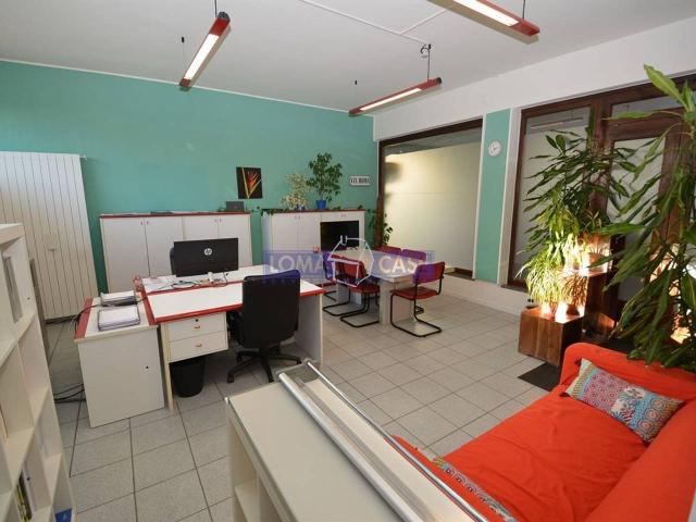 Ufficio in vendita a Lomagna