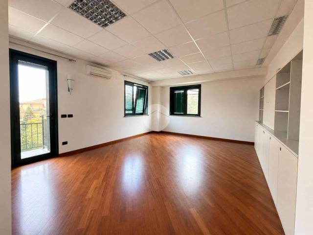 Ufficio in vendita a Lonato