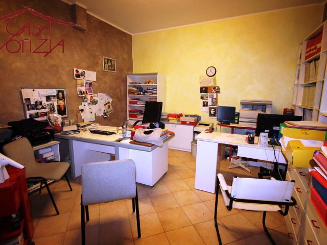 Ufficio in vendita a Lucca, Centro storico