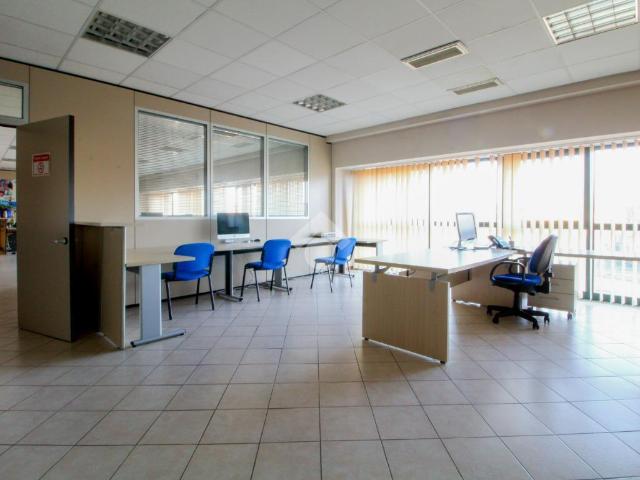 Ufficio in vendita a Manerbio
