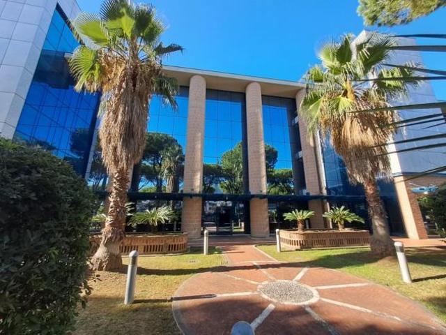 Ufficio in vendita a Marina di Massa Massa 80 mq Rif: 1201738