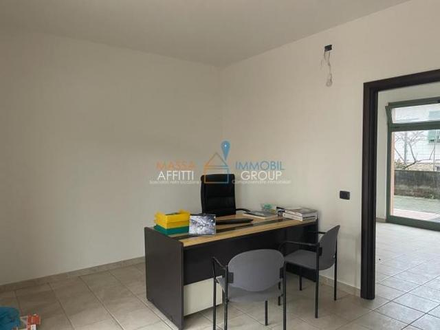 Ufficio in vendita a Massa