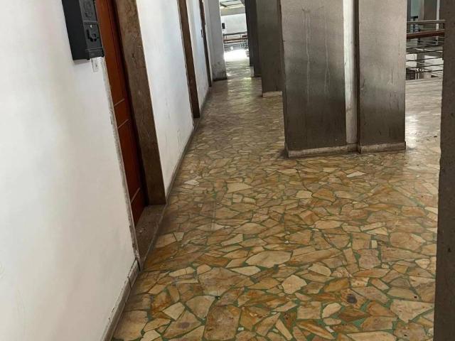 Ufficio in vendita a Massa