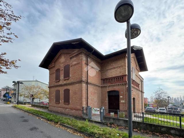 Ufficio in vendita a Massa Lombarda