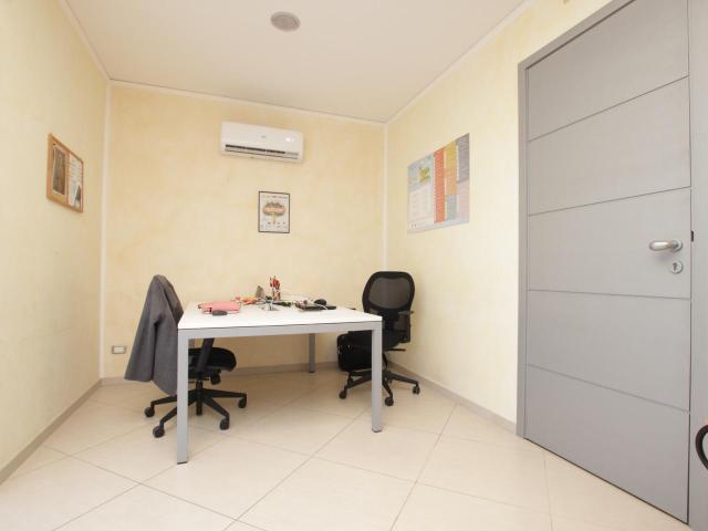Ufficio in vendita a Monteroni d'Arbia