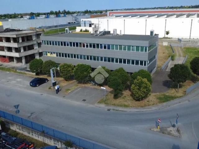 Ufficio in vendita a Montichiari