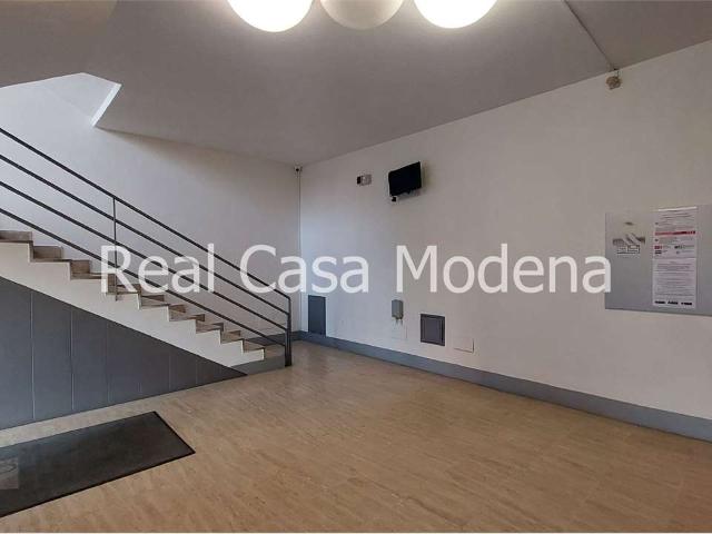 Ufficio in Vendita a Modena