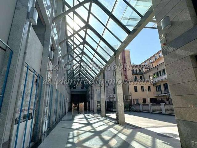 Ufficio in vendita a Novara
