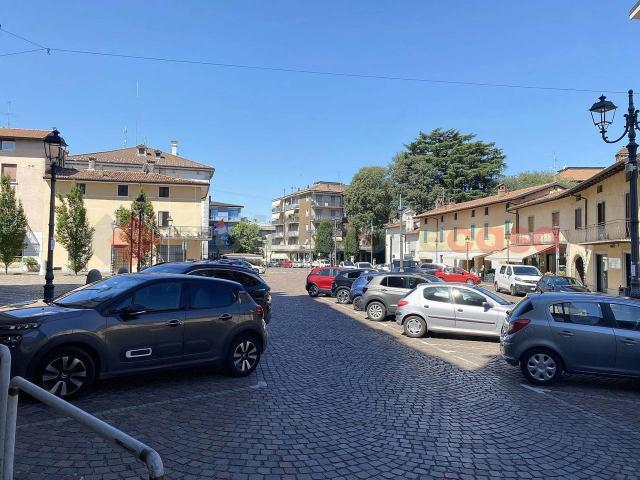Ufficio in vendita a Osio Sotto