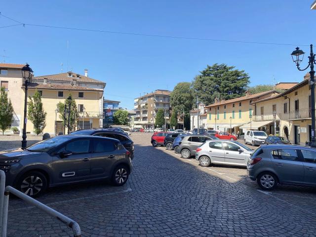 Ufficio in vendita a Osio Sotto