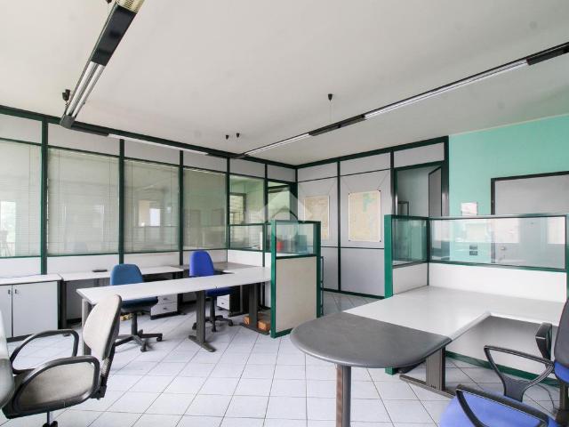 Ufficio in vendita a Palazzolo Sull'Oglio