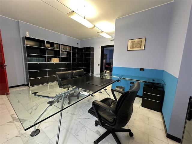 Ufficio in Vendita a Parabiago