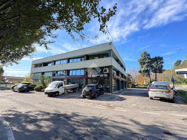 Ufficio in vendita a Pesaro